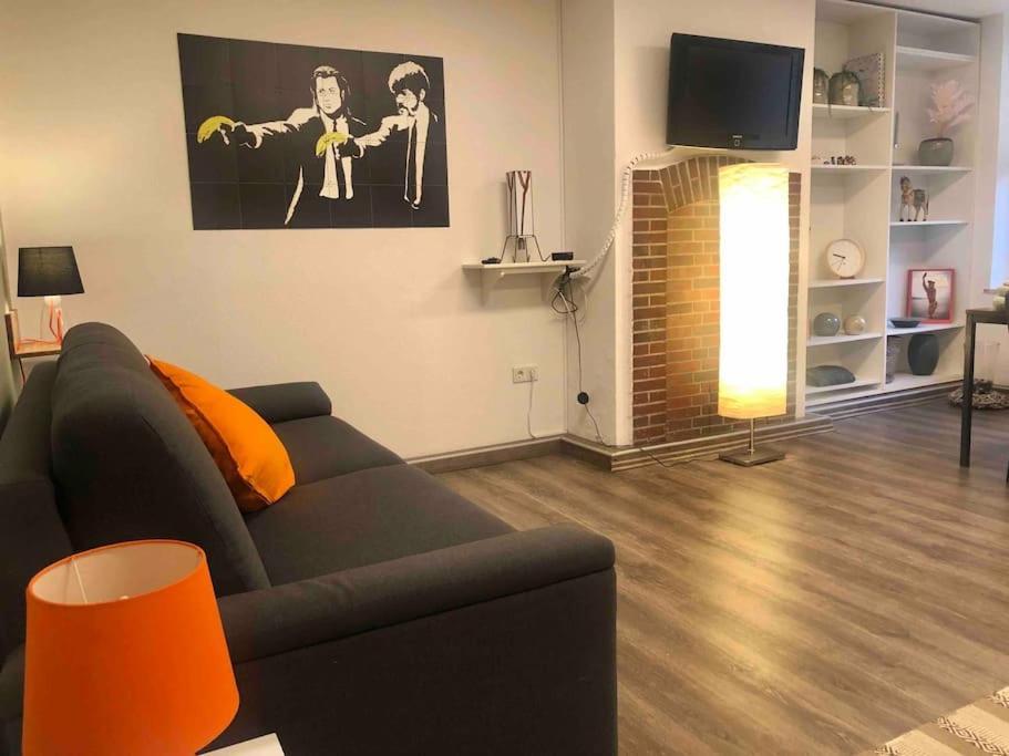 Studio Emdecker Am Delft Apartment Emden Bagian luar foto