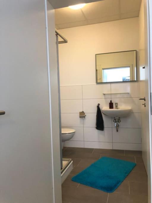 Studio Emdecker Am Delft Apartment Emden Bagian luar foto